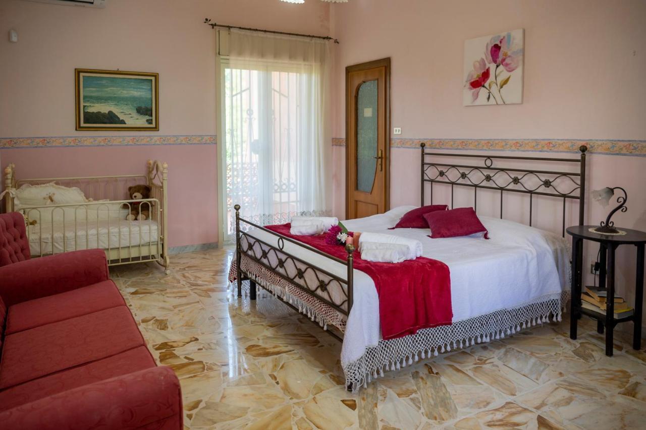 Casa Vacanze Gioia Trecastagni Bagian luar foto